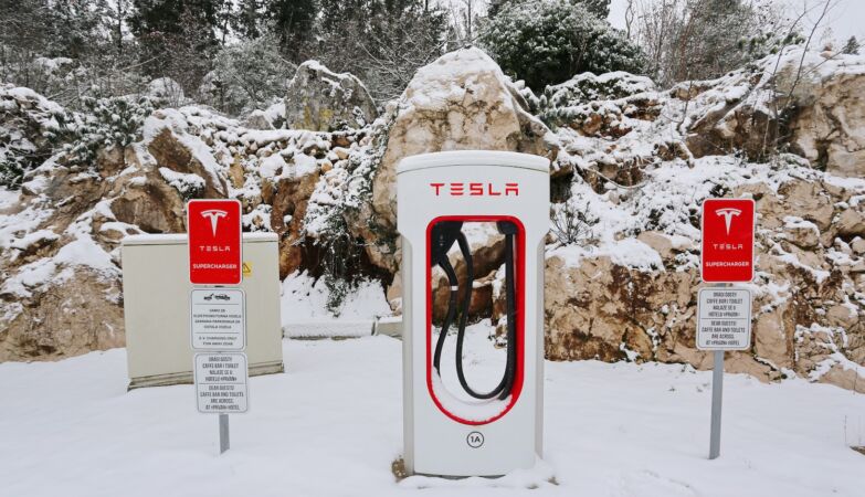 The “tram winter” is becoming global. Not even Tesla is immune