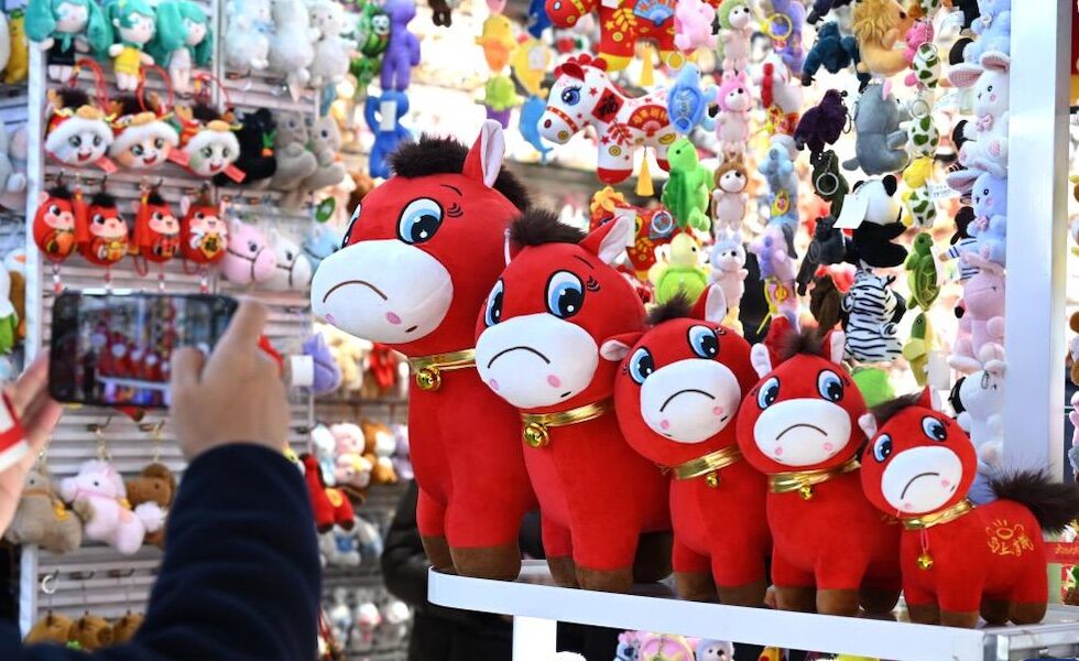 How a Sad Little Horse born by mistake conquered China