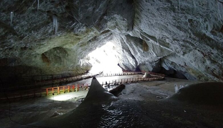 Secret to fighting superbugs may have been frozen for 5000 years