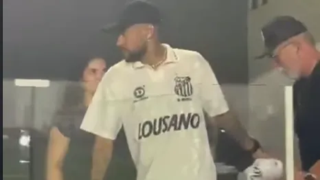 Lousano: o que é a marca estampada na camisa do Neymar em Santos x São Paulo? image