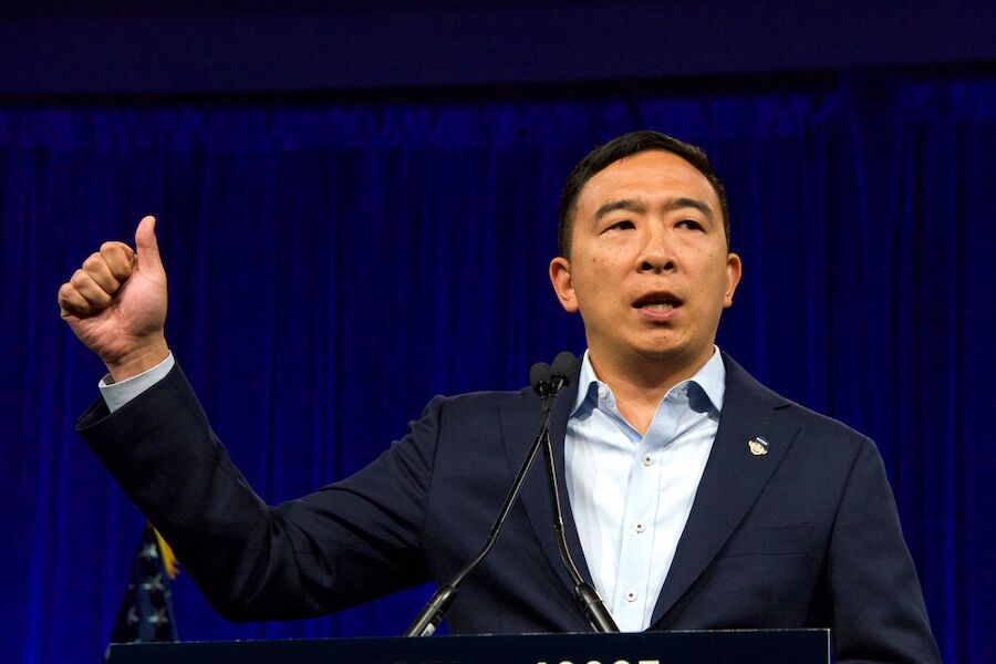 “AI will replace millions of white collar workers in the coming months”: Andrew Yang’s warning