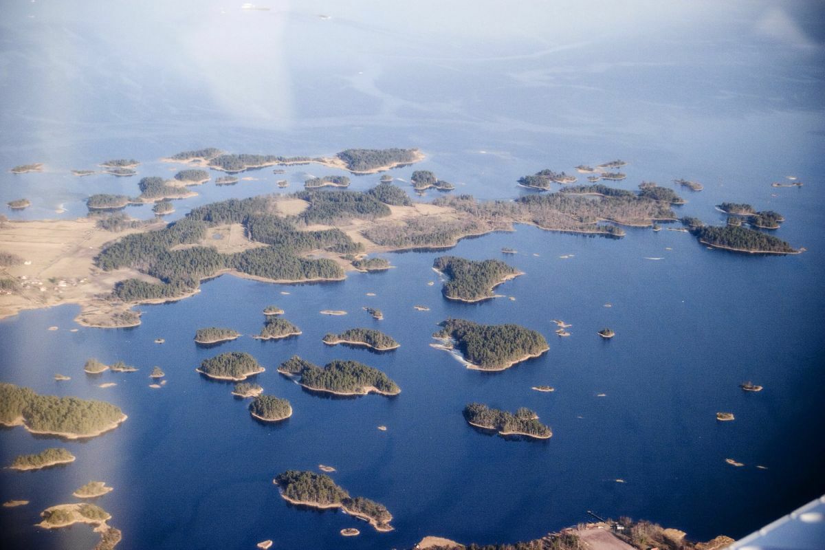 Sweden is offering private islands. Billionaires are prohibited from running for office