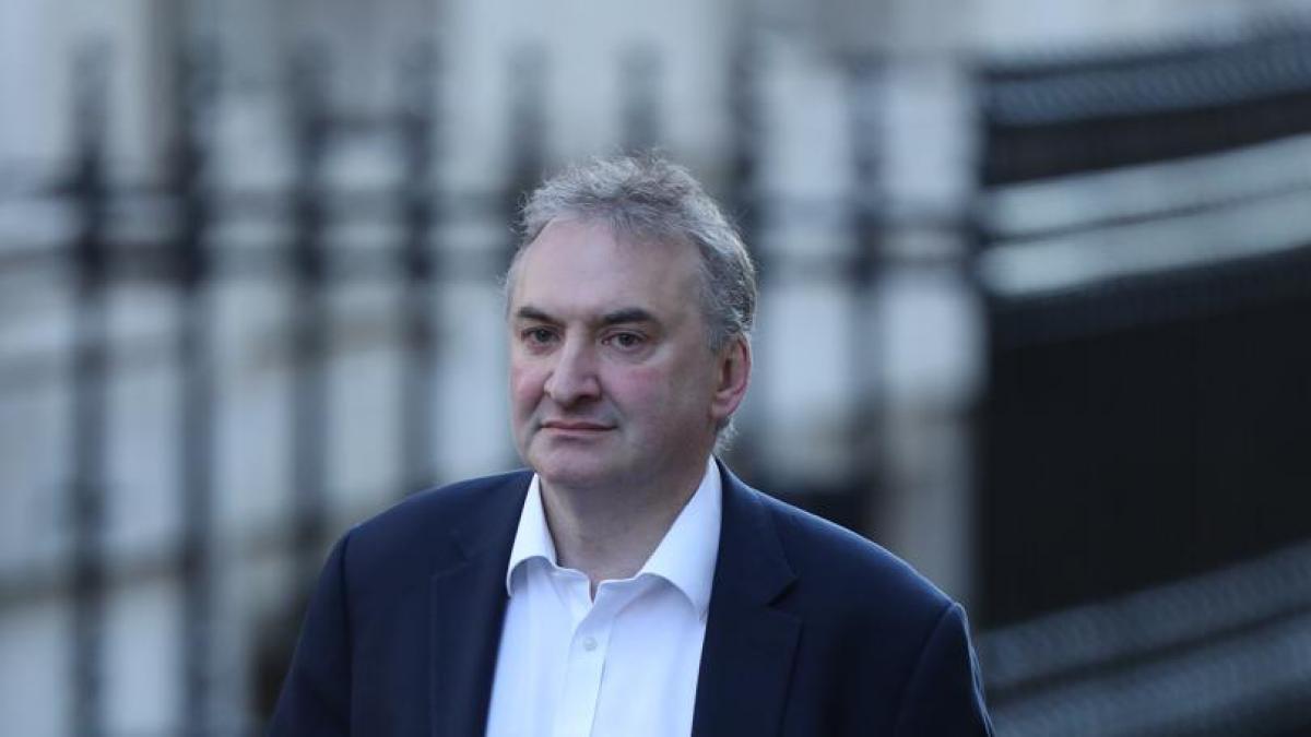 Starmer's cabinet secretary resigns amid scandal over Epstein papers