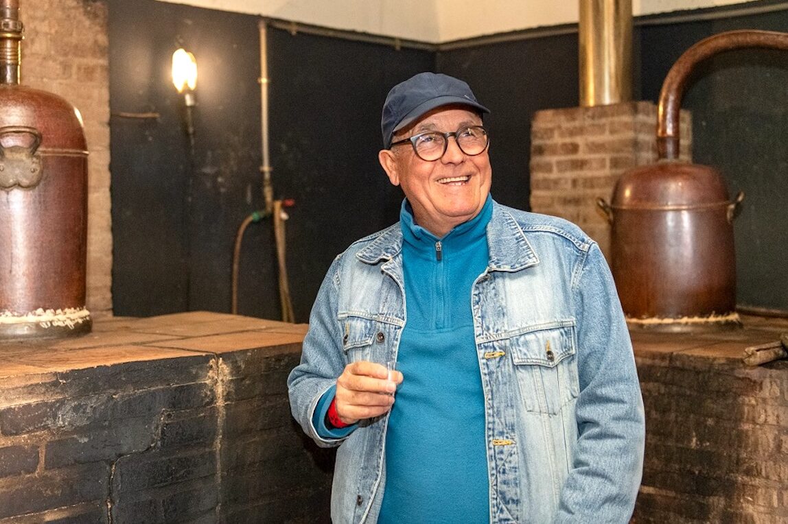 Walking tour in Cortelha includes a visit to medronho distilleries in Serra do Caldeirão