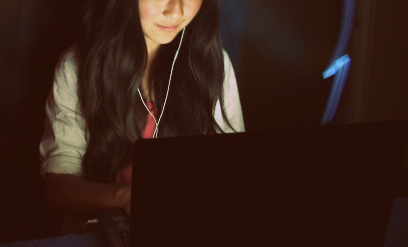 What is the “paracetamol challenge” on social media that can lead to death?