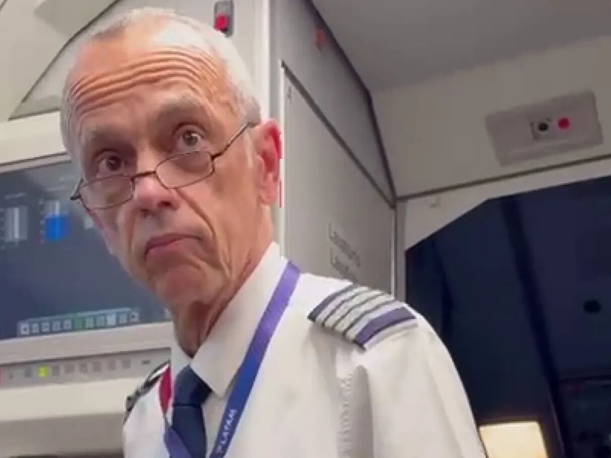 Pilot detained on the plane in Brazil for child abuse. Grandmother sold her own granddaughters to him