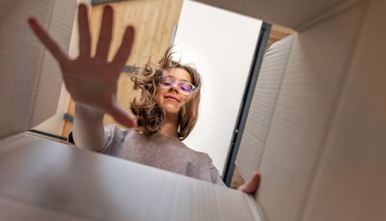 It is absolutely impossible to empty a box