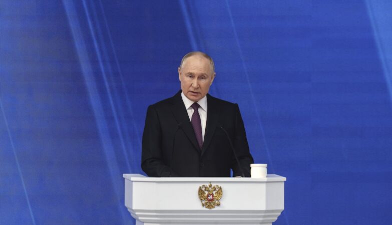 Putin interrupts his speech and coughs, unable to speak. Video deleted by the Kremlin shortly after