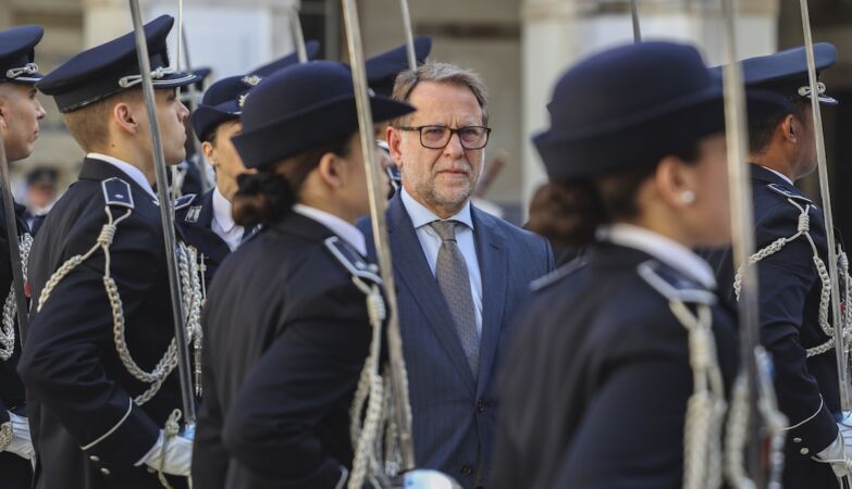 Preventive arrest for 7 PSP agents. Minister apologizes