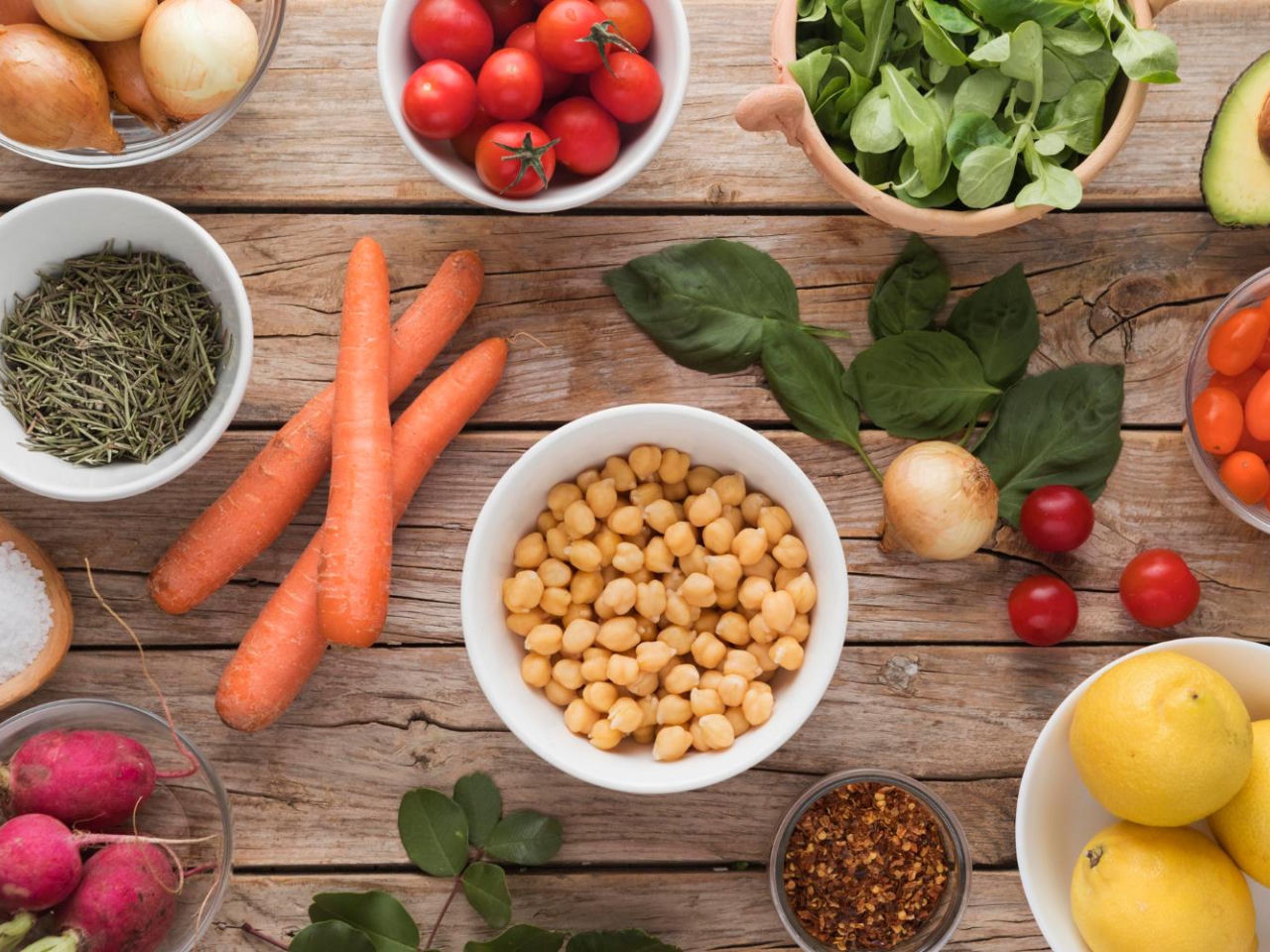 HEALTH AND BEAUTY This plant will effectively lower cholesterol. Eat every day and you will strengthen your heart