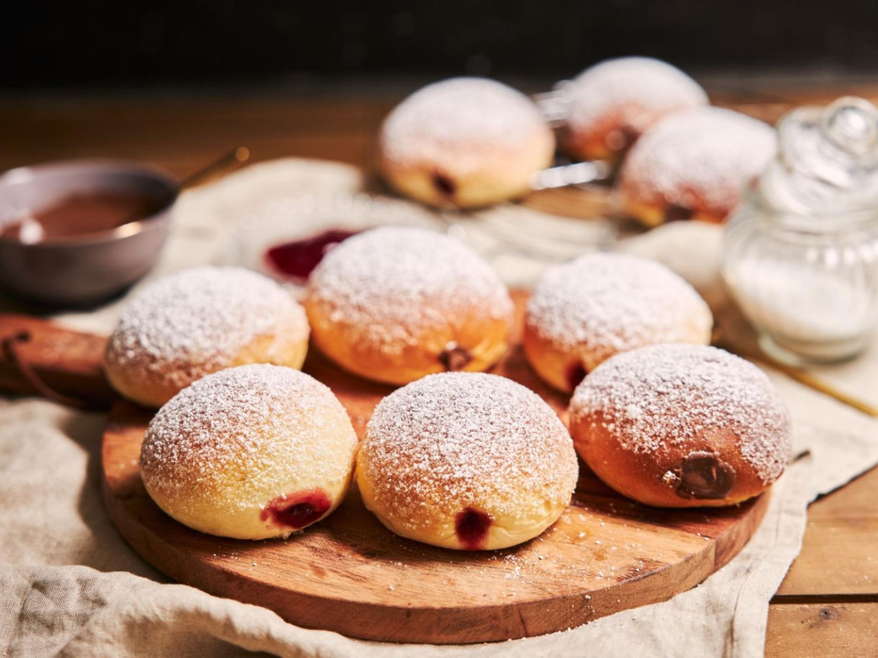 It's worth knowing Where to pour out the fat after frying donuts? A sink is not the best idea