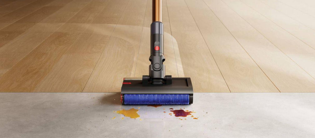 A revolution in cleaning PencilWash - the thinnest, ultra-light and hygienic device for wet and dry cleaning