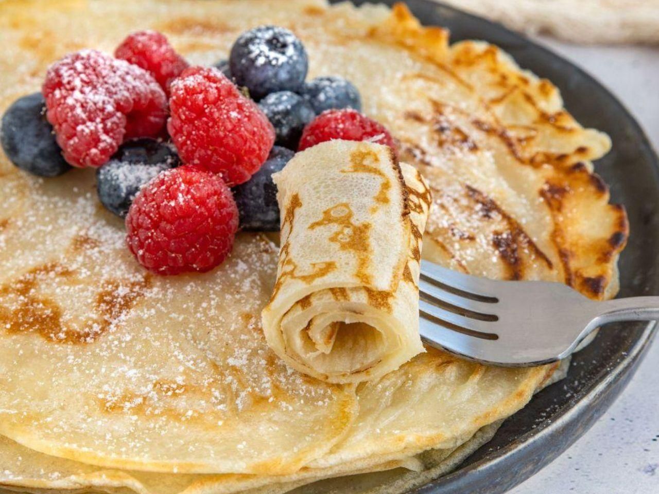 Kitchen tips I didn't have any more milk, so I added 1 ingredient to the pancakes. They were fluffy and delicate. They literally melted in your mouth. Recipe for fluffy pancakes