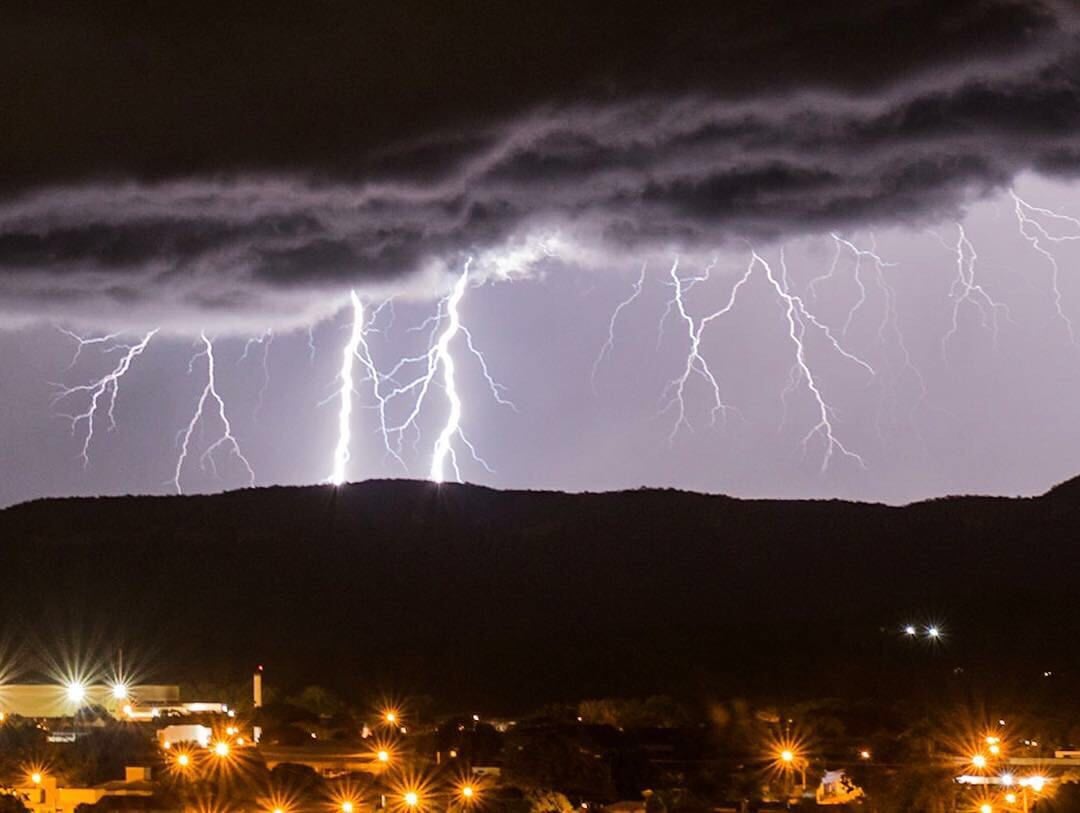 Acre registrou mais de 4 mil ocorrências na rede elétrica causadas por raios em 2025