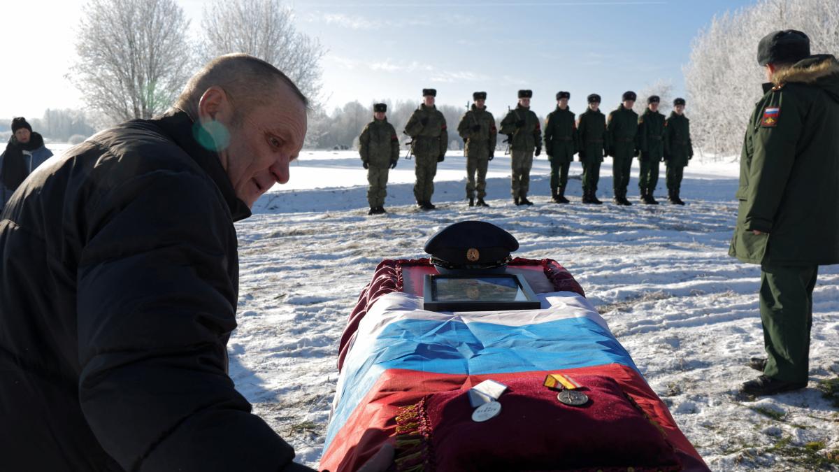 Russian soldiers reveal executions of colleagues for refusing to obey orders in Ukraine