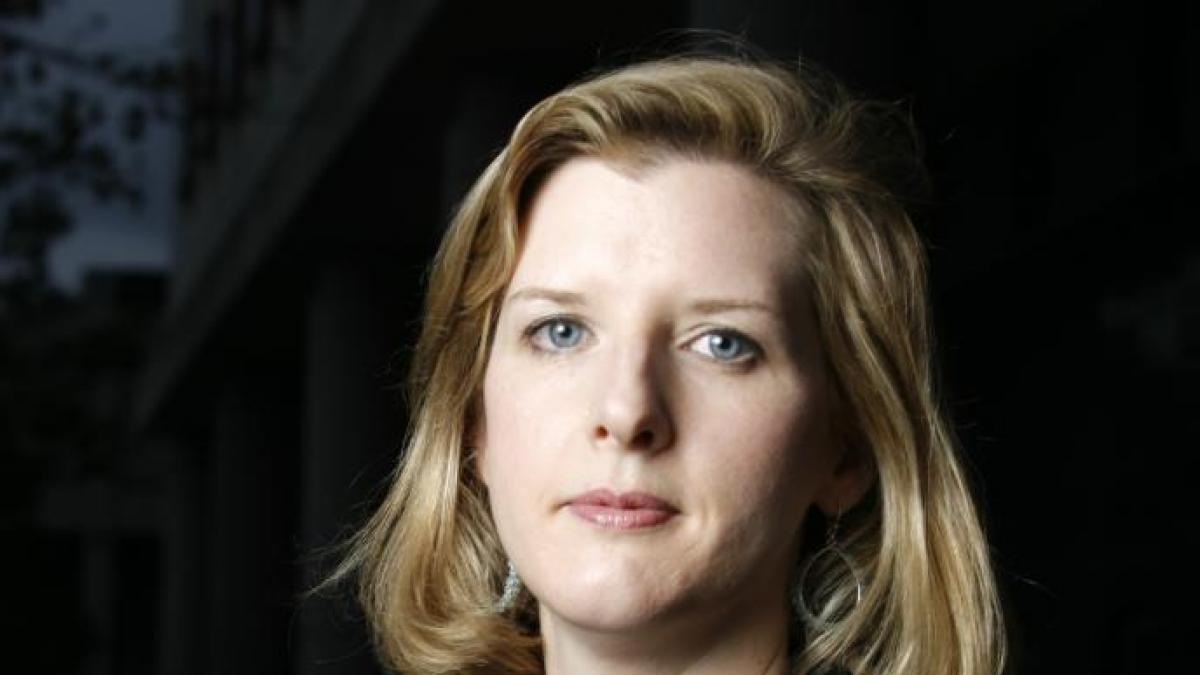 "Uncle Jeffrey": Goldman Sachs chief lawyer resigns after messages with Epstein are revealed