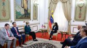 Rodríguez and Trump's envoy, face to face for the first time to clamp down on Venezuela