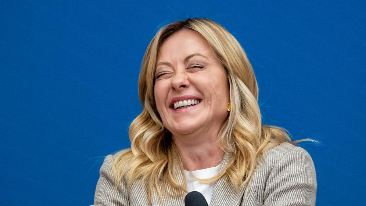 Naval blockade, quick returns and safe countries (which are not): Meloni toughens its immigration policy