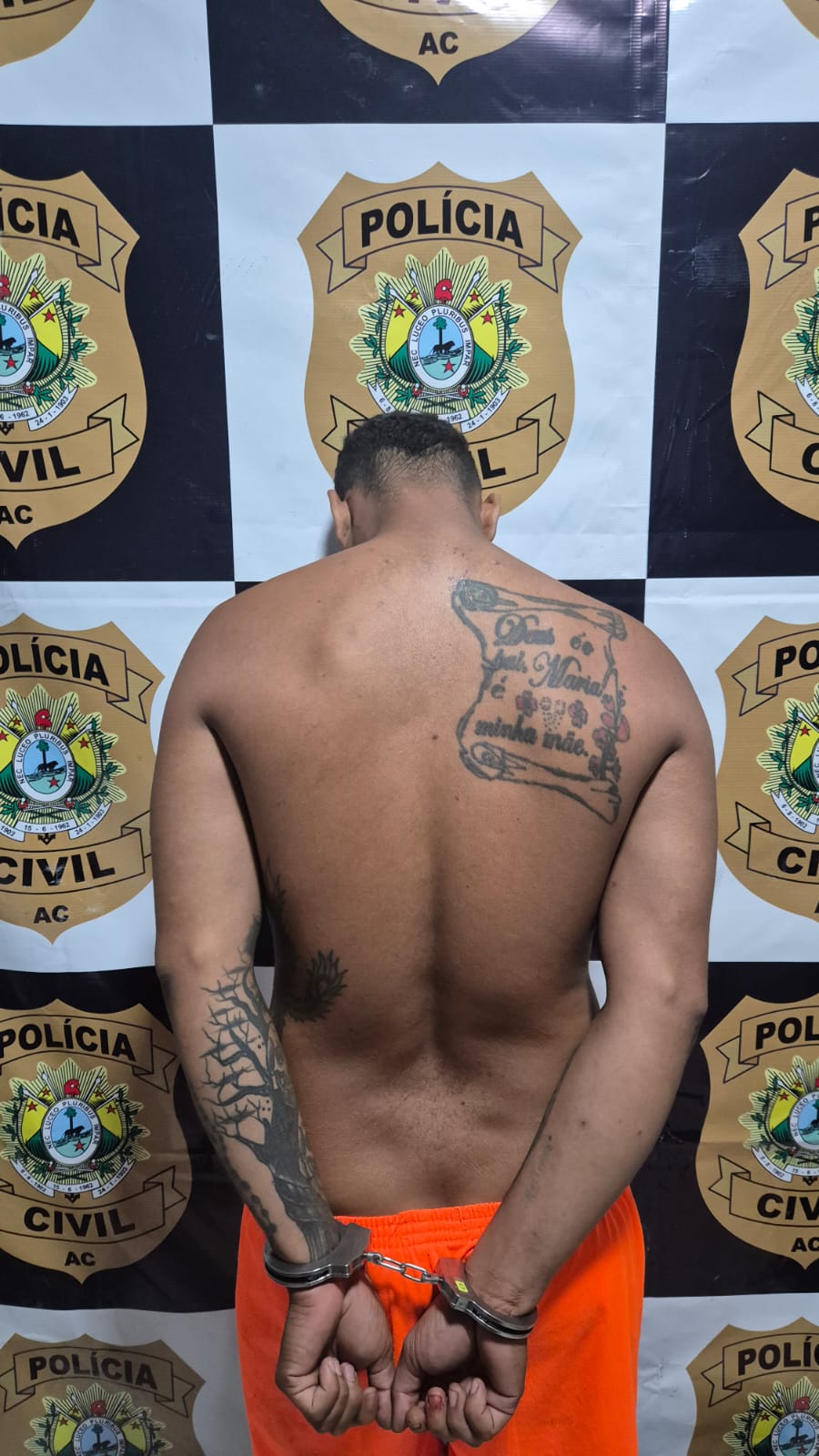 'Melancia' is arrested for failing to comply with a protective measure and suspected of stealing cattle in Acre