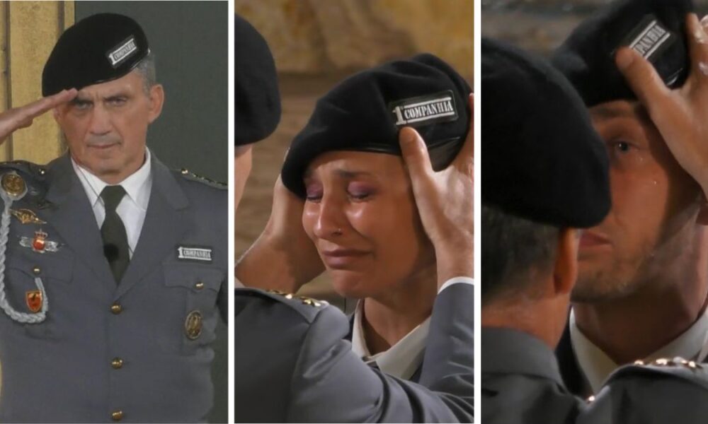 Emotion! Finalists from the 1st Company are 'decorated' with a military beret and receive an ovation