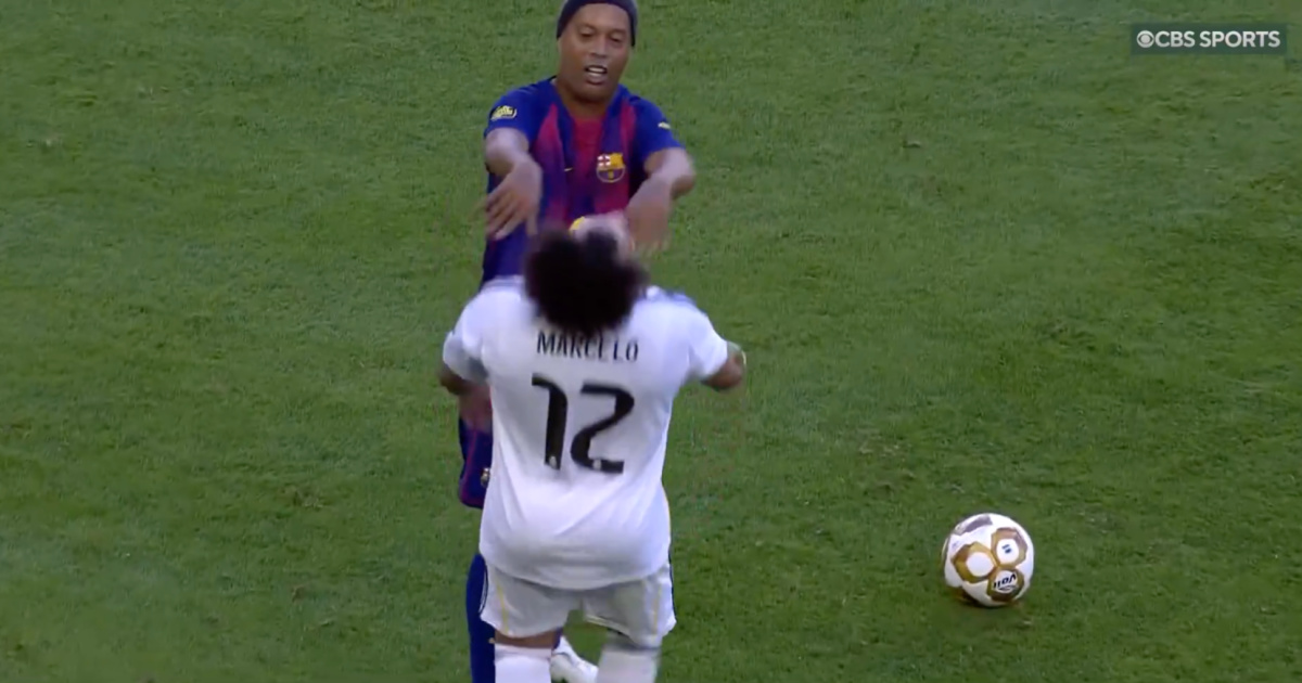 Ronaldinho and Marcelo star in a viral moment in the classic of legends