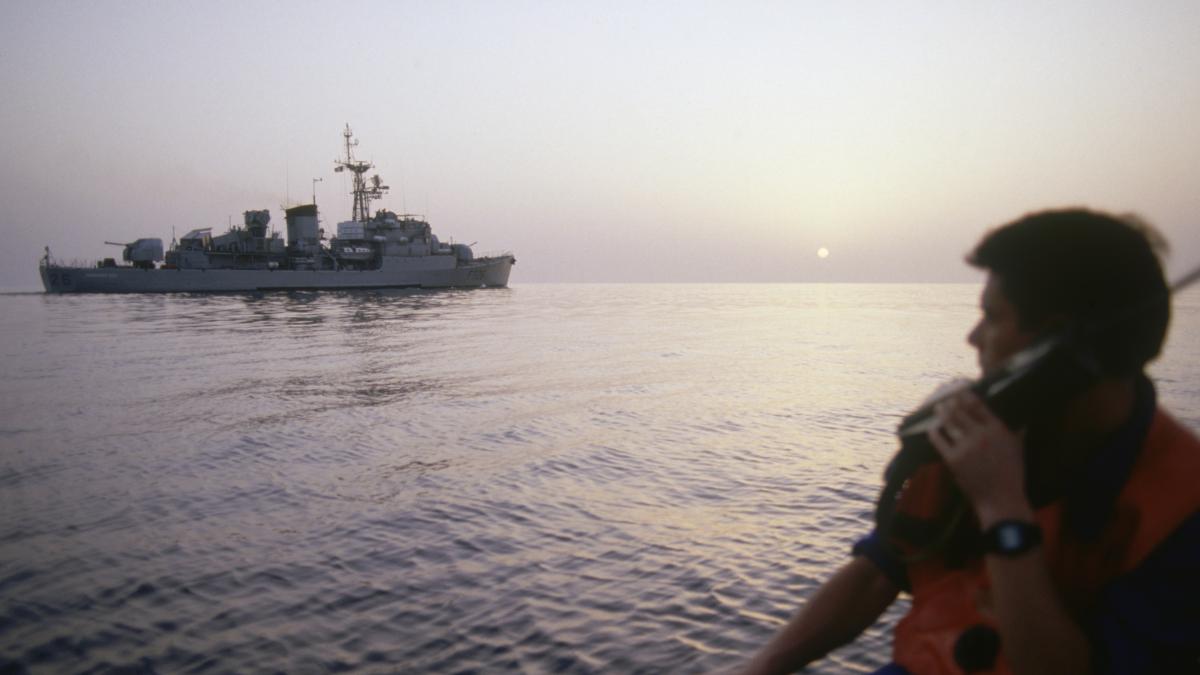 Iran announces the beginning of the closure of the Strait of Hormuz and puts the global oil trade on alert