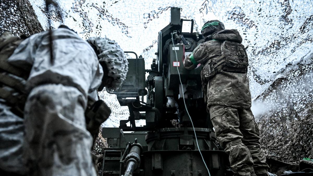 Ukrainian drones come to the rescue of soldiers trapped in enemy captivity