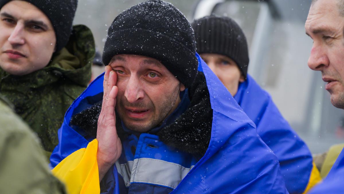 Ukraine and Russia completed a prisoner exchange: "You are the most precious thing I have"
