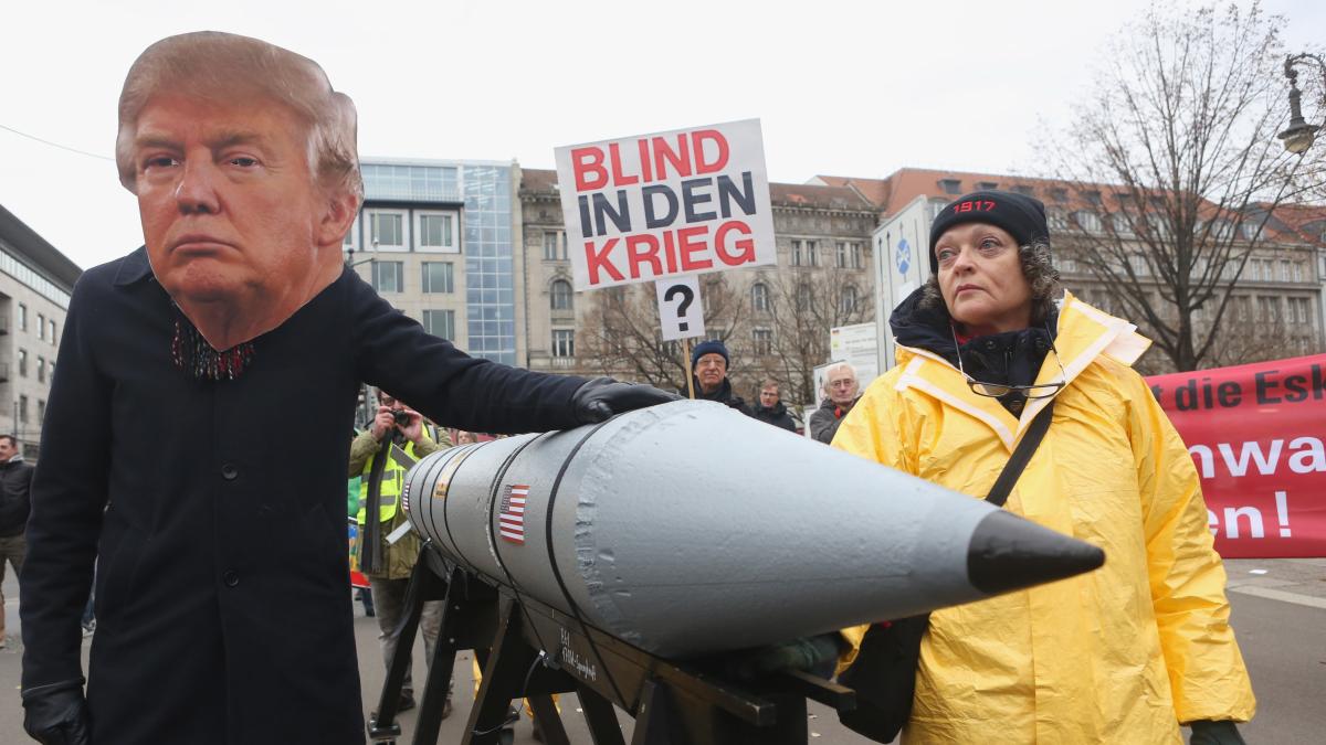 "A risk no democracy should tolerate": NYT's ad on Trump's power to start nuclear war