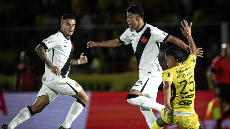 Escalação do Vasco hoje: time titular e desfalques para jogo contra a Chapecoense (05/02) image