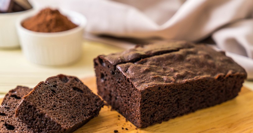 Wholegrain chocolate cake is a great alternative to traditional baked goods /123RF/PICSEL