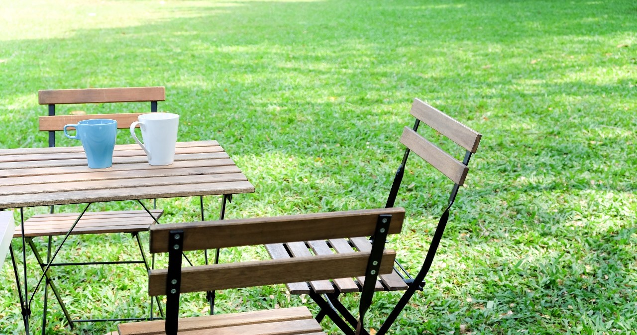 Spring is getting closer. Use this instead of buying new outdoor furniture
