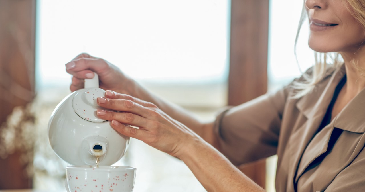 This infusion suppresses the appetite for sweets. Since drinking it, I feel loose in my waist