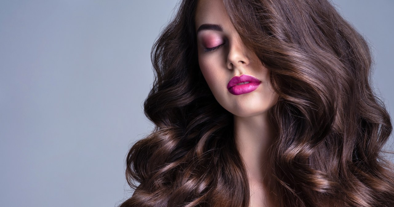 Add to the dough and use the rest to make shampoo. The hair will be fluffy and shiny