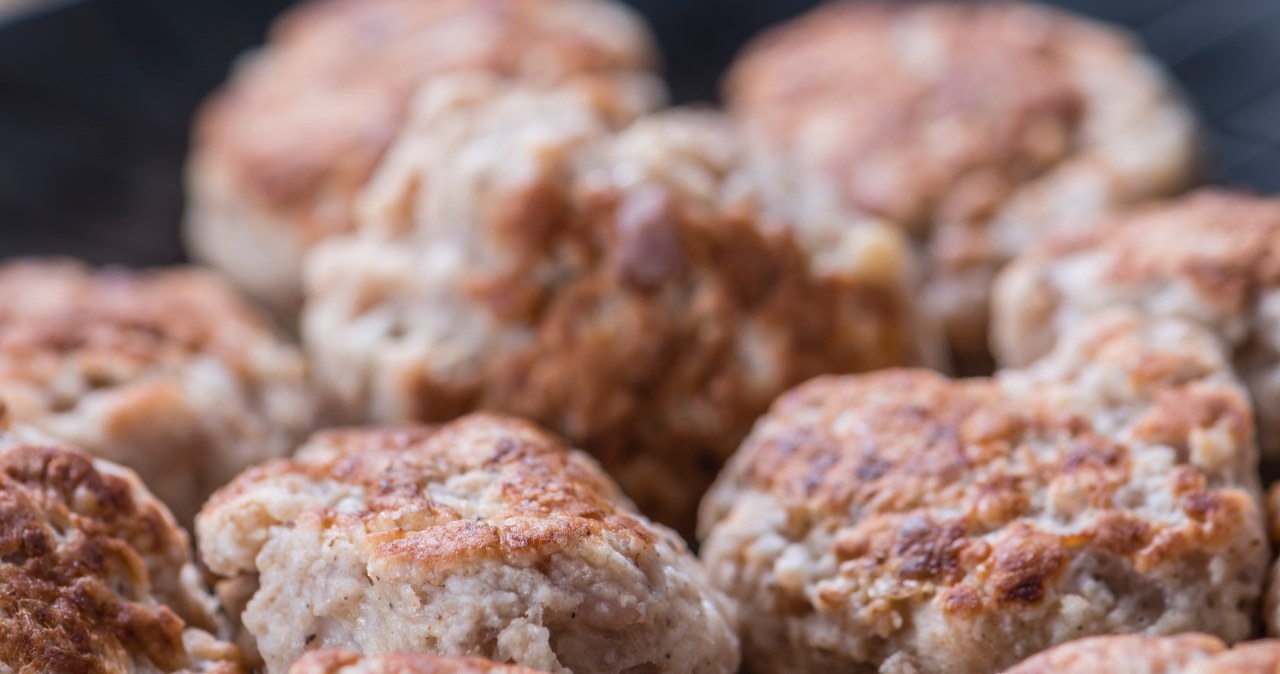 When I serve these meatballs for dinner, the whole family runs to the kitchen. They are delicious
