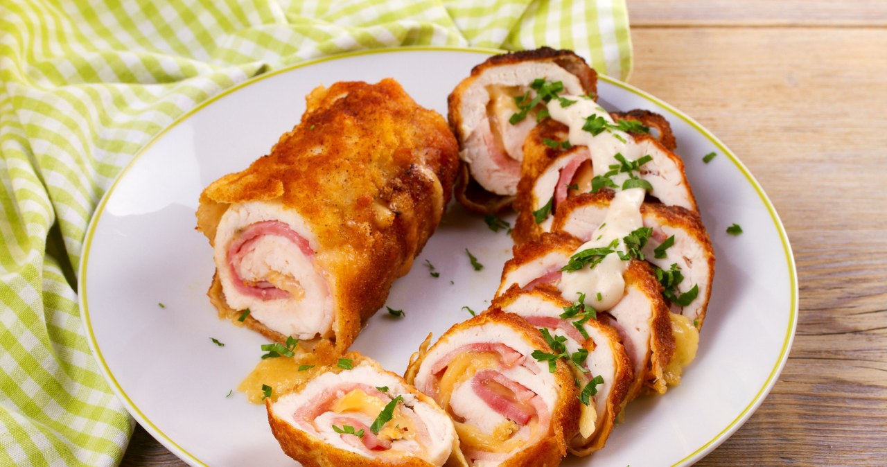 Juicy rolls with delicious stuffing. Prepare for the weekend