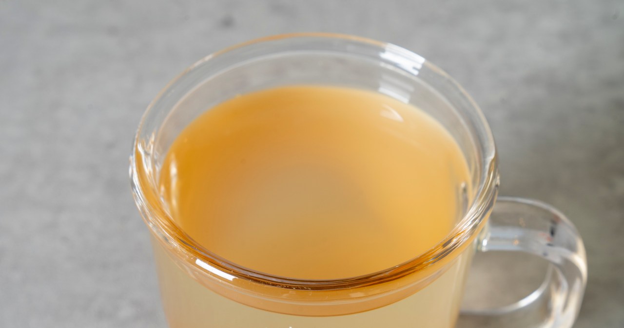 Pour two teaspoons of the seeds with water and drink before breakfast. You will strengthen your immunity and improve your well-being