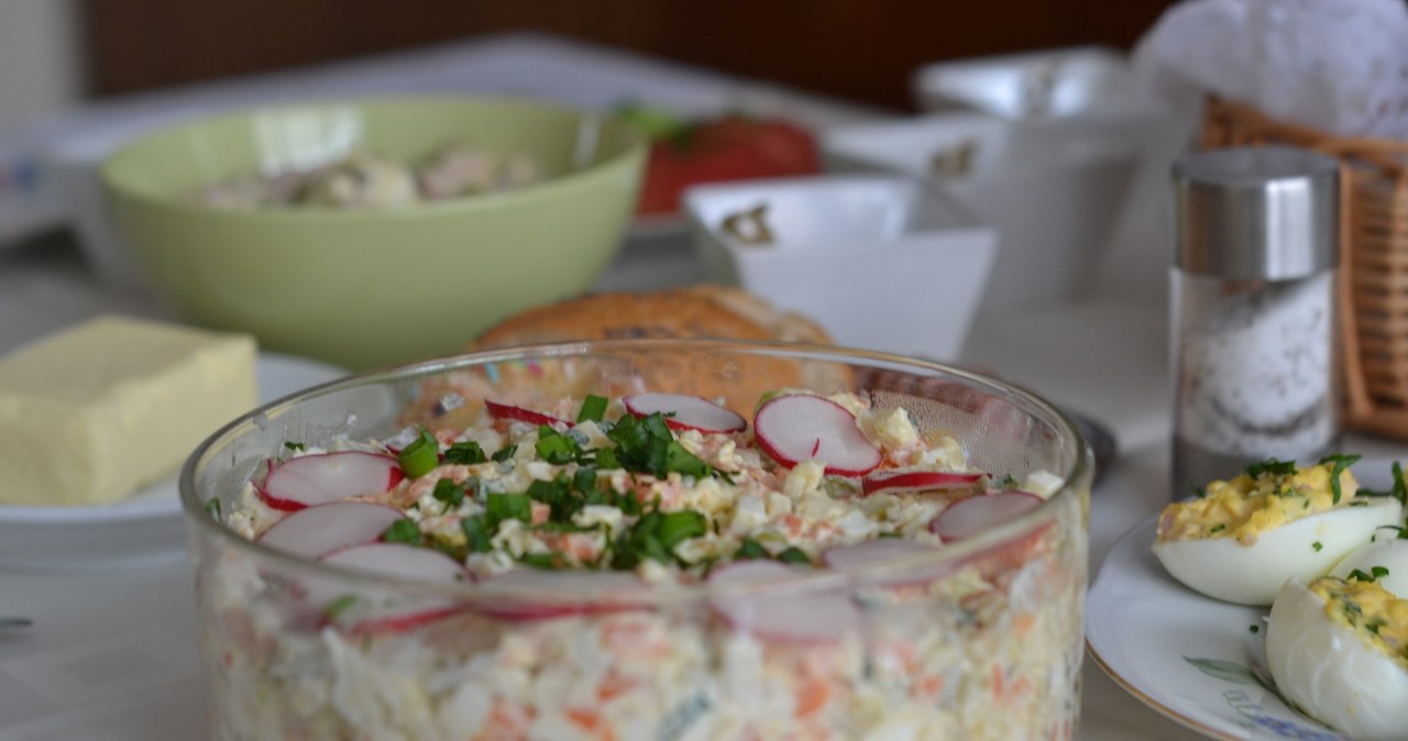 One ingredient causes a vegetable salad to turn sour. Replace it, it will be much better