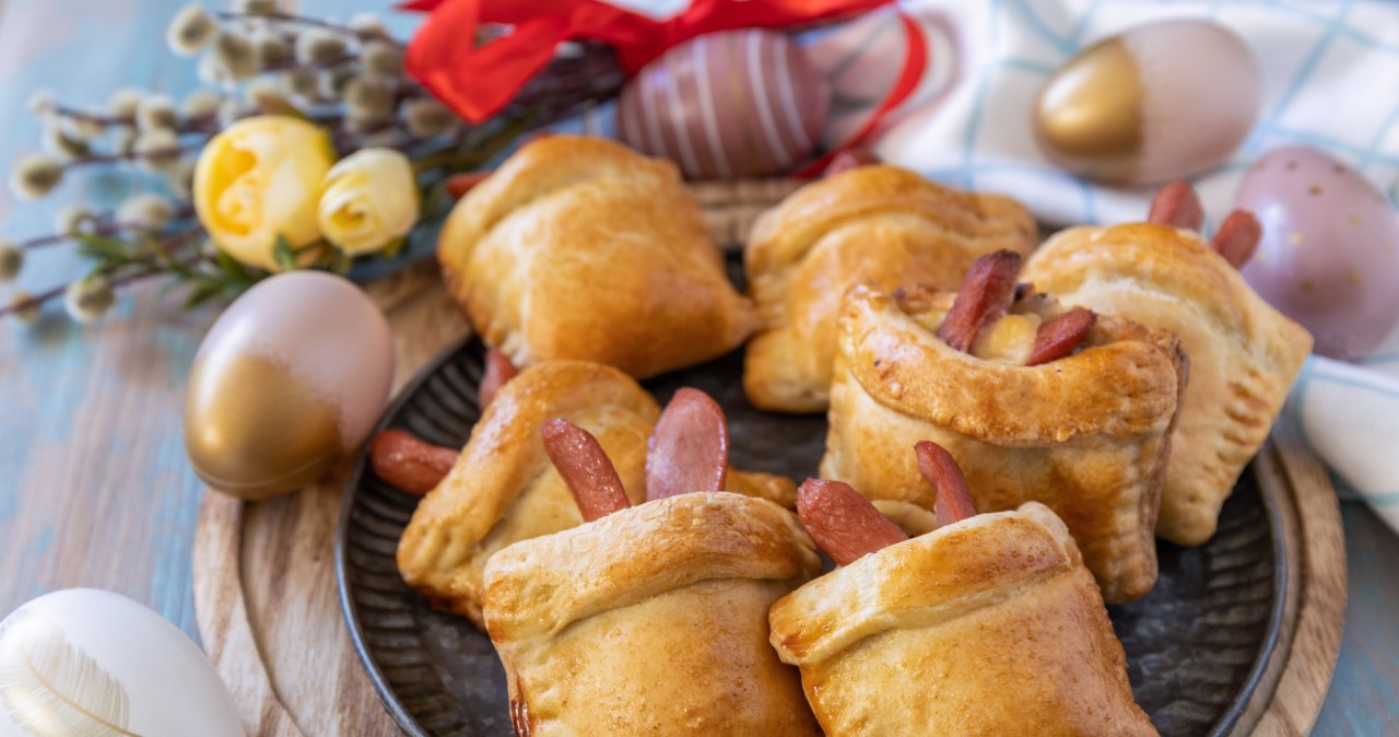 Crispy Easter pockets. A simple snack for the holiday table
