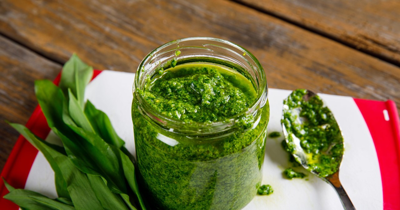 The time of one of the healthiest Polish plants is beginning. Make pesto and enjoy its power
