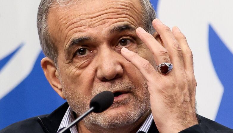 Iran apologizes: will not attack neighbors