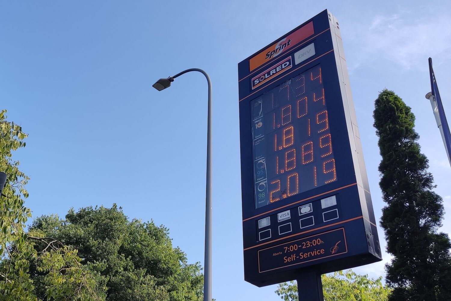 Diesel rises by 19 cents and becomes more expensive than gasoline – even with the discount