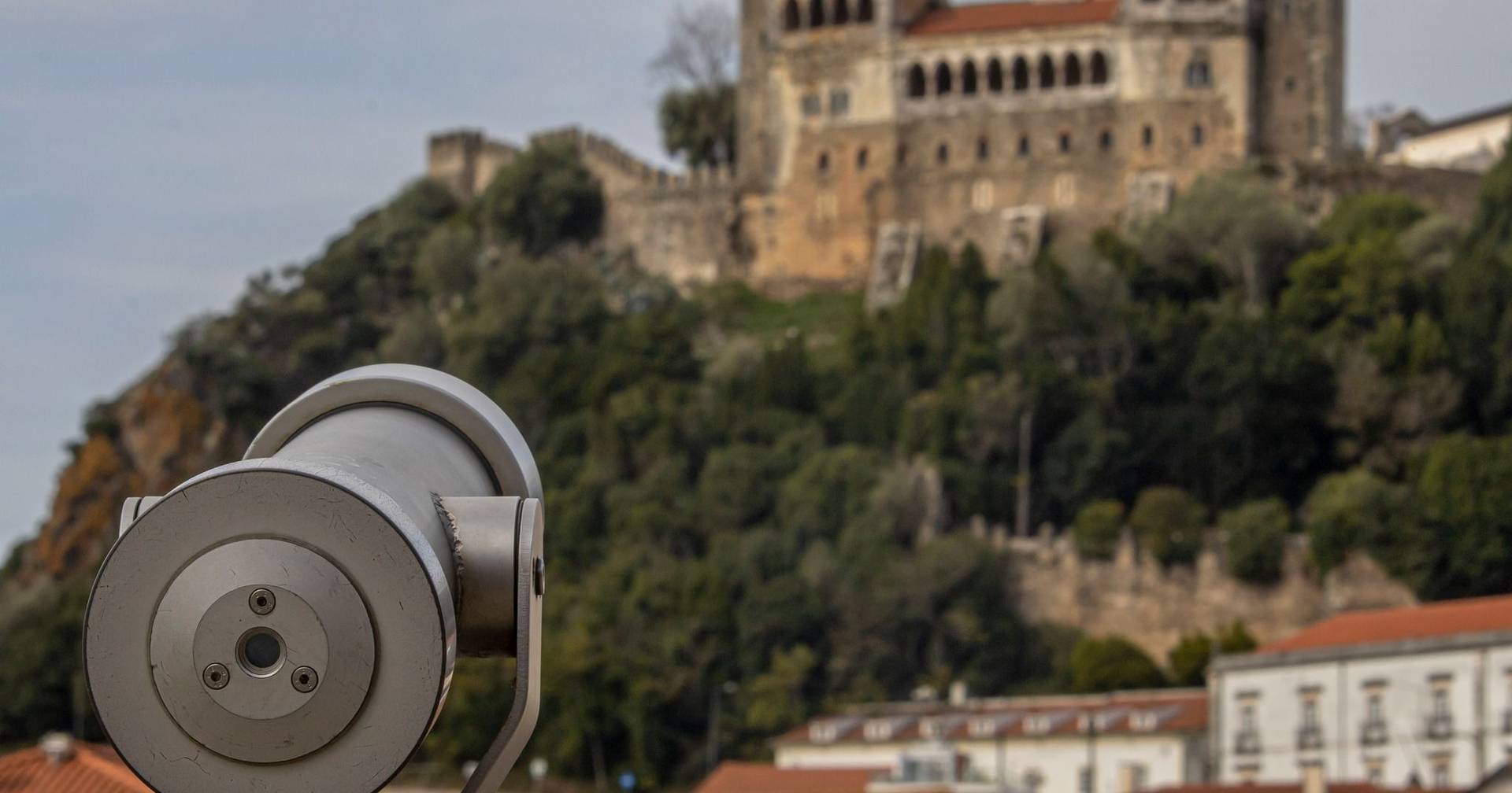 Leiria Castle on edge: Storm Kristin caused damage that could lead to collapse