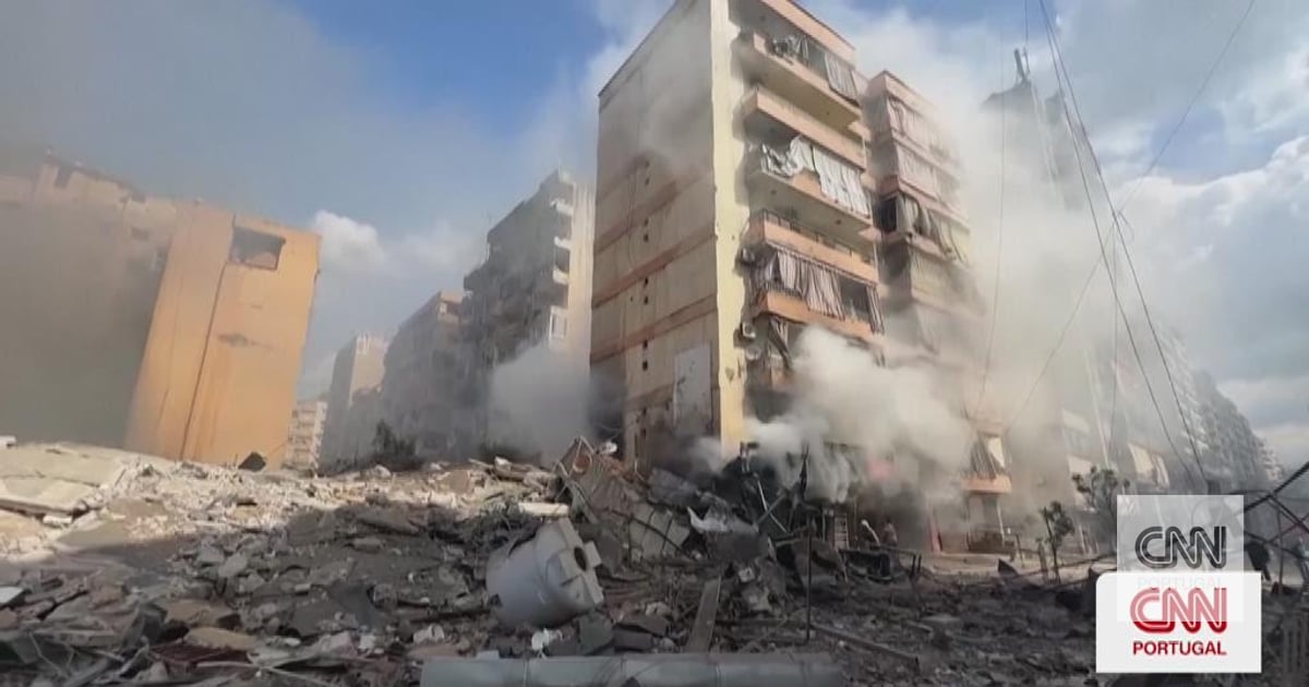 At least 70 killed in clashes with Hezbollah. Israelis advance into southern Lebanon