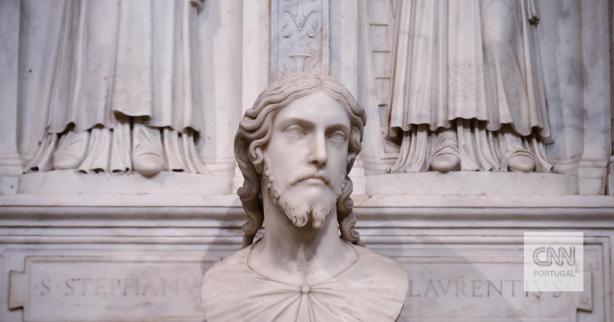 Study attributes bust of Christ in Rome basilica to Michelangelo
