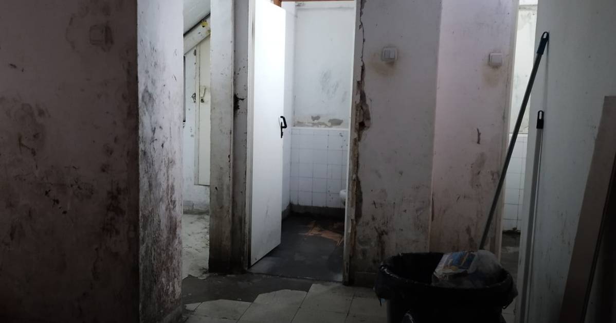 “Serious irregularities” and “improvised accommodation” detected in a restaurant in Cacém