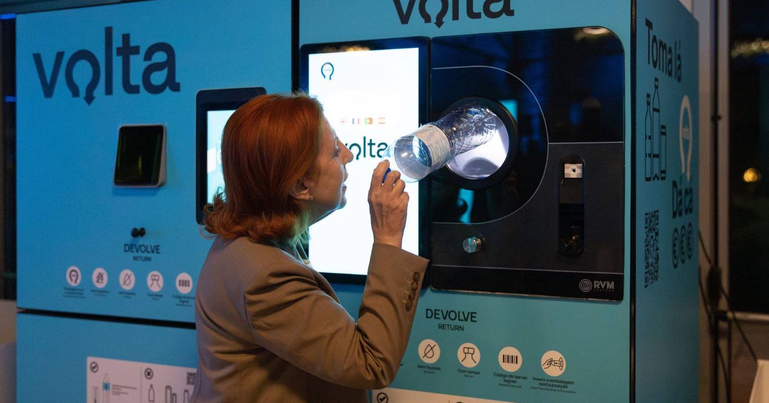 "Volta" system with a fee of 10 cents to promote packaging recycling