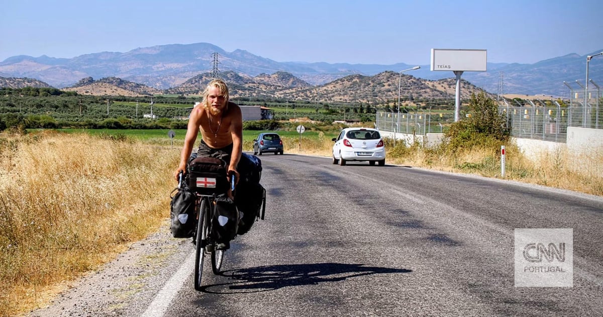 From England to Australia: son recreates, step by step, his father's epic bicycle trip