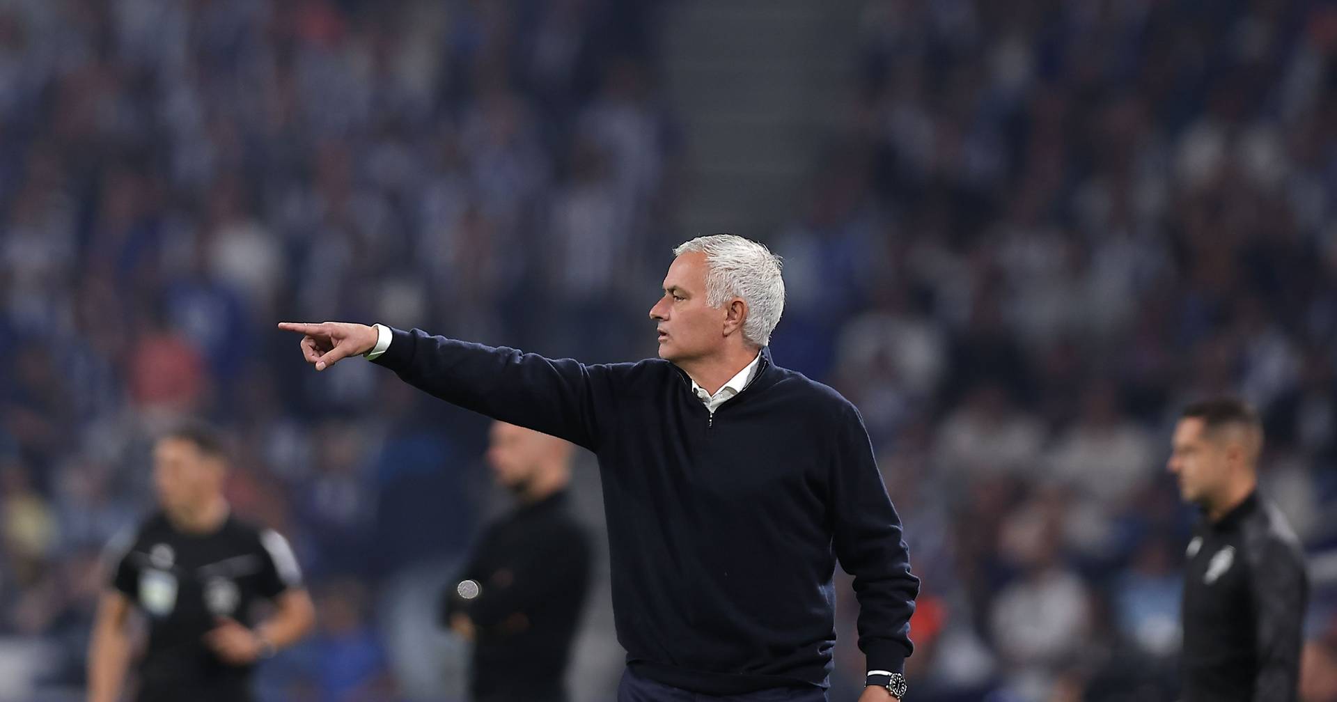 Benfica presents precautionary measure to have Mourinho on the bench against Vitória SC