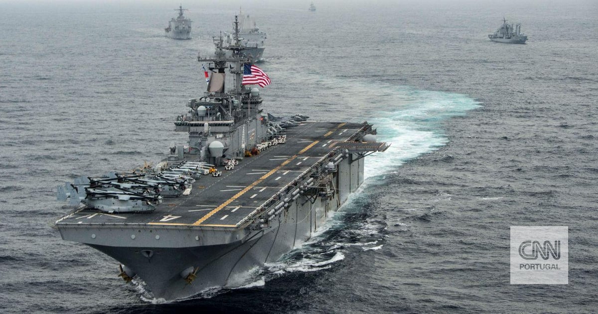 There are more US military personnel on their way to the Middle East. There are thousands of them and they are on two combat ships